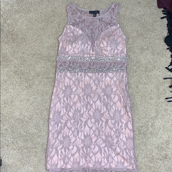 Dress - Picture 1 of 6